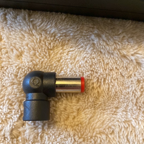 Targus universal wall power adapter for laptops with 2 plugs - Picture 4 of 8